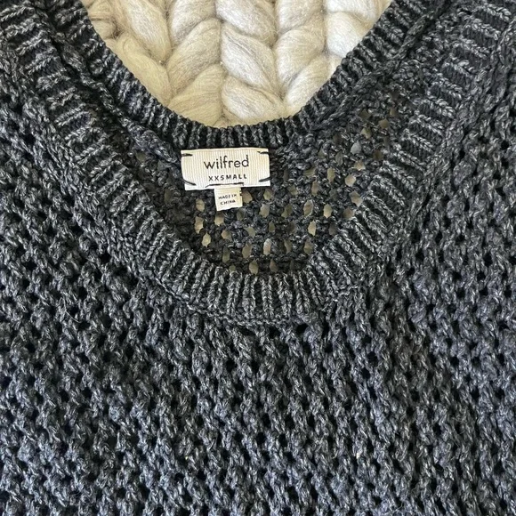 Aritzia knit dress - Picture 2 of 2